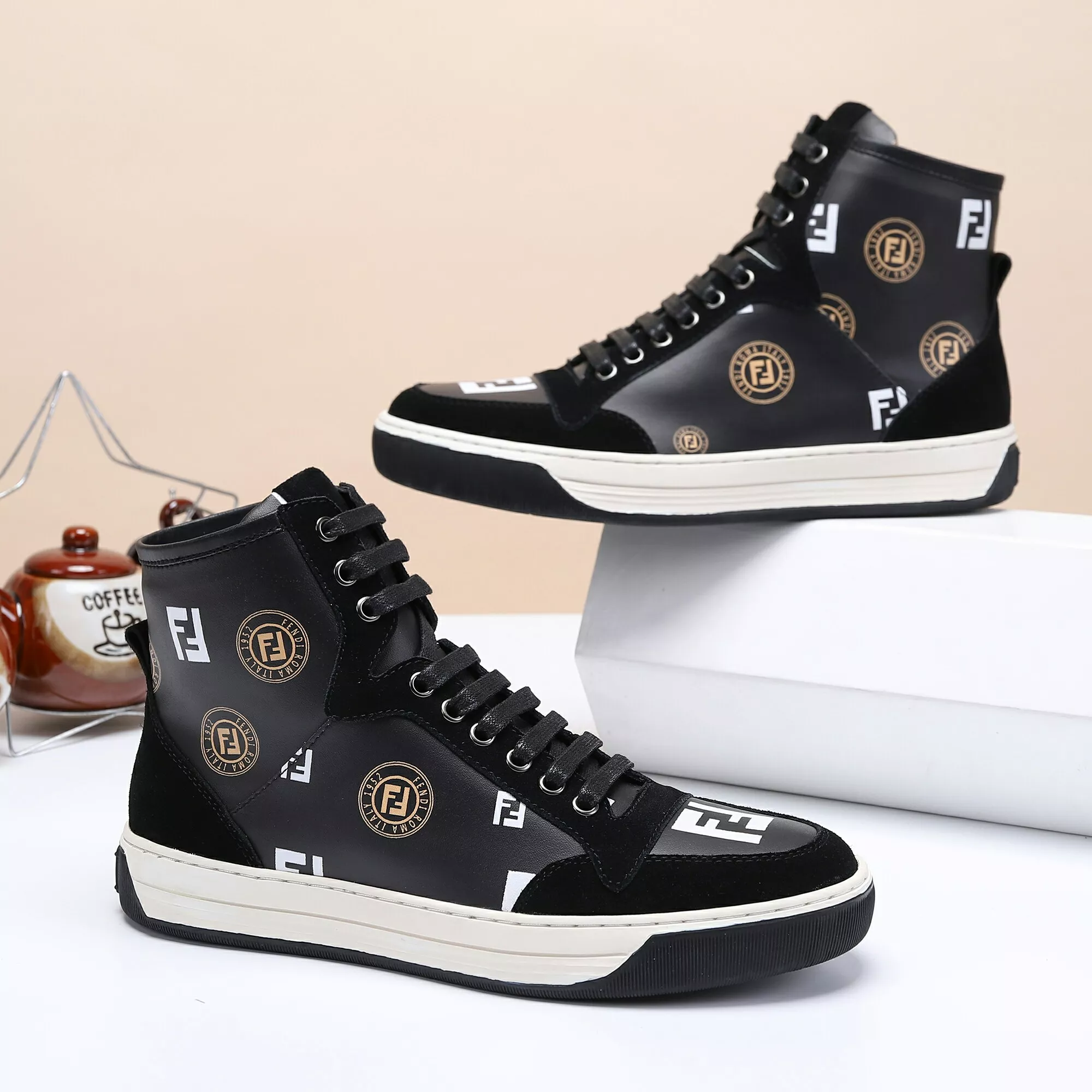 fendi high tops decontractees chaussures pour homme s_12b52541